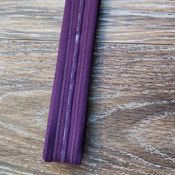 NWOT Eddie Bauer Motion Headband Non Skid Deep Purple - Picture 5 of 10